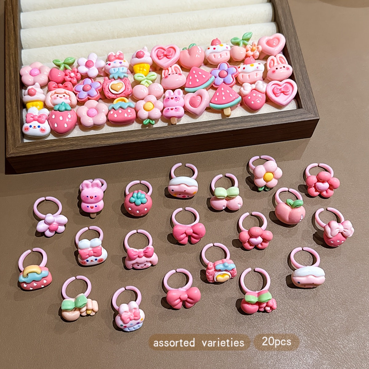20 Random Cartoon-style Rings, Fun Accessories